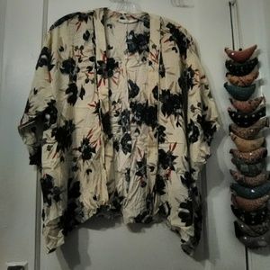 SOLDalula Aritzia top